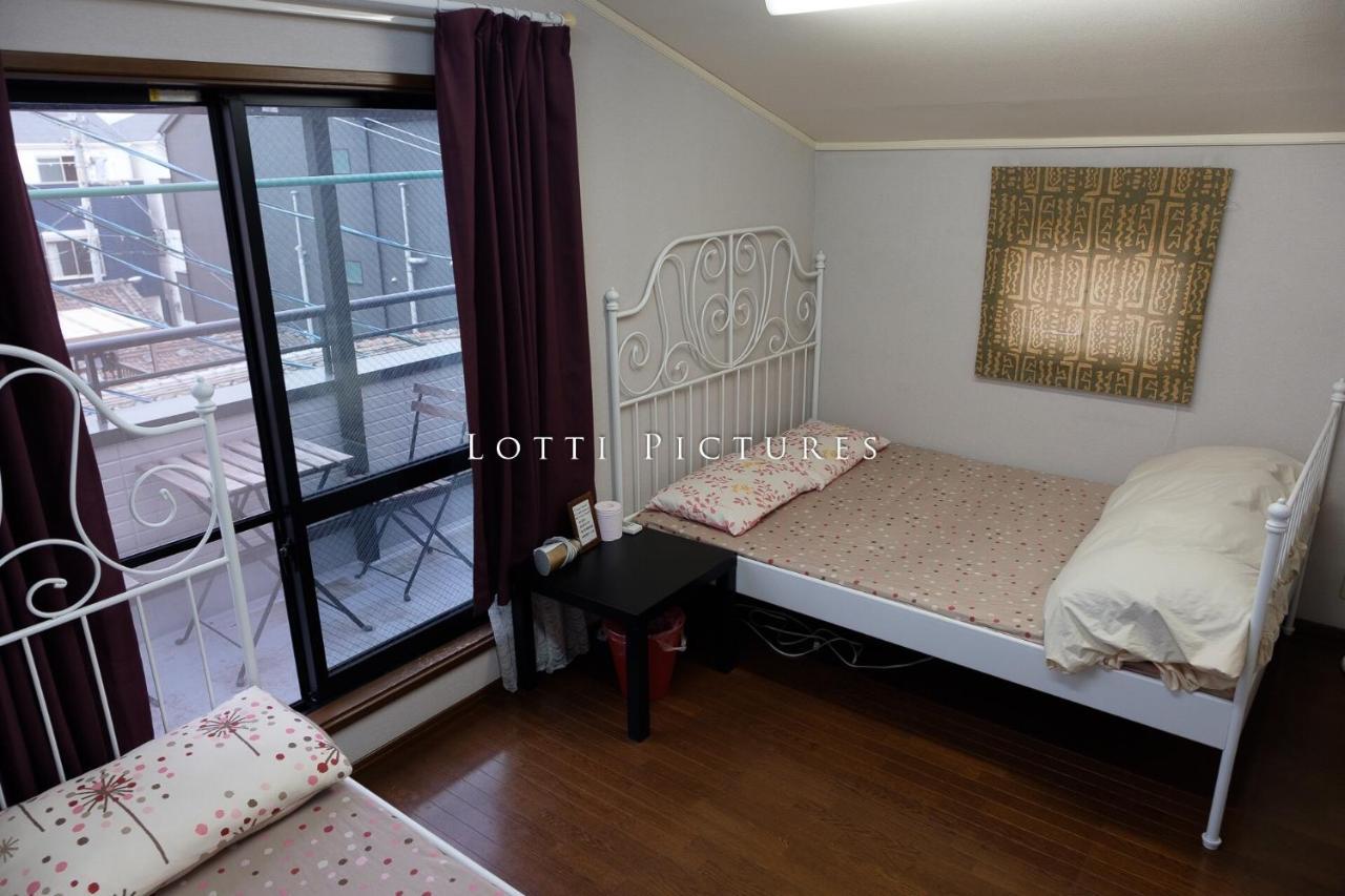 Tammy Hostel Villa Oszaka Kültér fotó